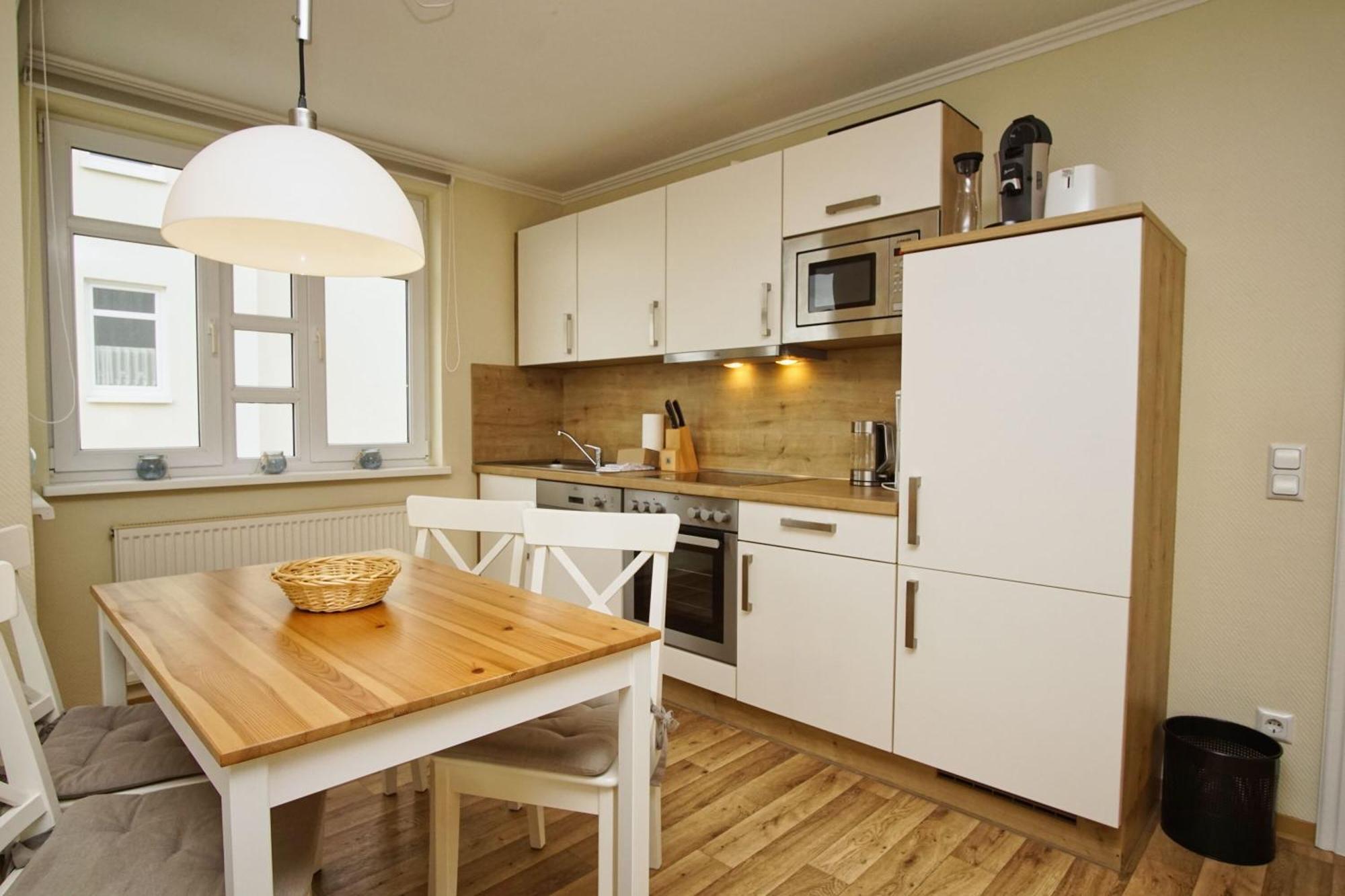 Mit Meerblick Und Balkon, Gratis Nutzung Vom Ahoi Erlebnisbad Und Sauna In Sellin - Meeresblick Fewo 38 괴렌 외부 사진