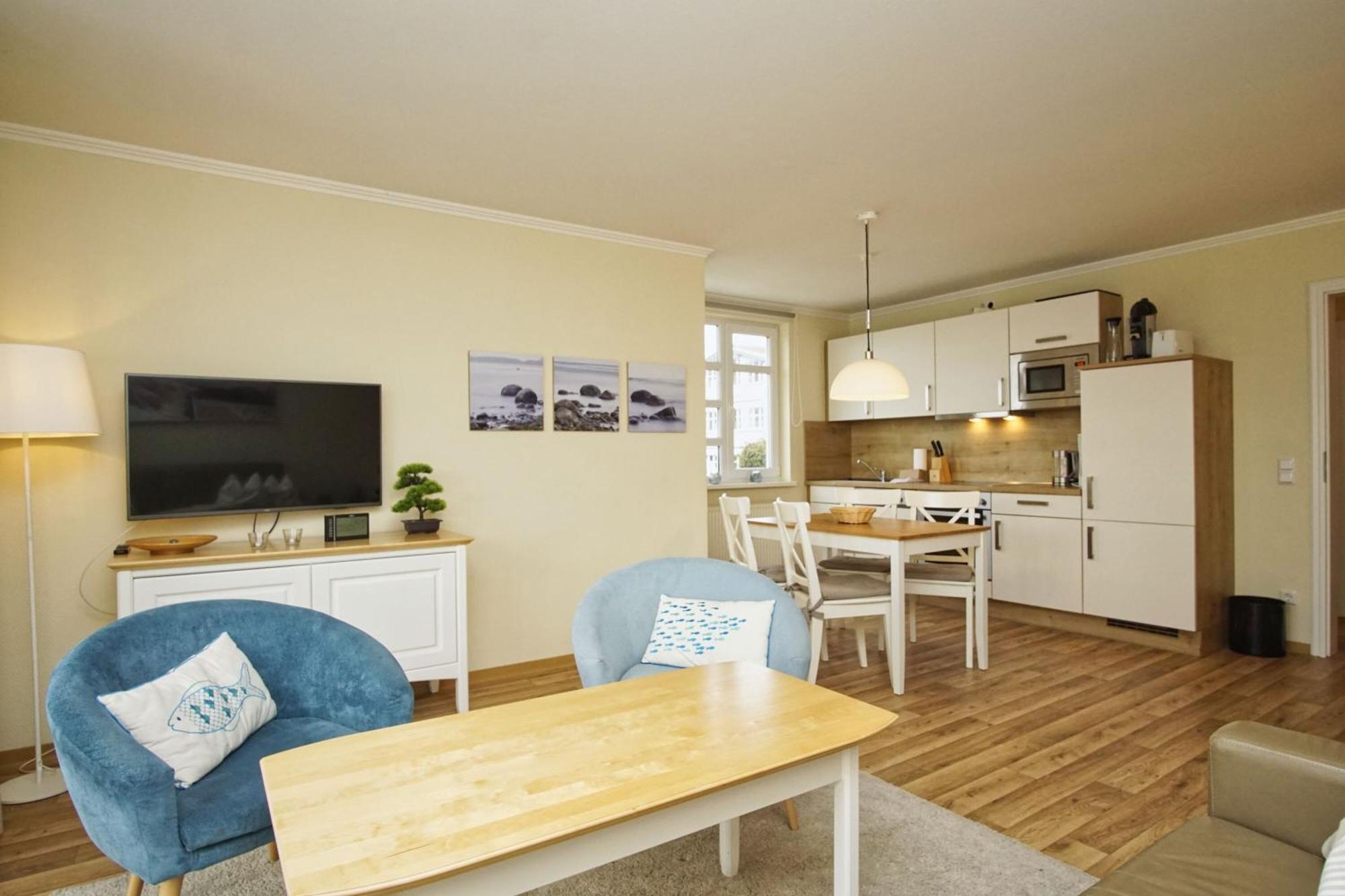 Mit Meerblick Und Balkon, Gratis Nutzung Vom Ahoi Erlebnisbad Und Sauna In Sellin - Meeresblick Fewo 38 괴렌 외부 사진